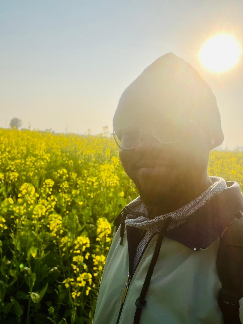 Sur le terrain, au cœur de l’essai en floraison